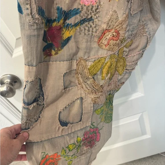 Magnolia Pearl Valentine Crop Denims - Picture 9 of 12